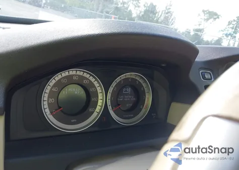 2012 Volvo S80 3.2/3.2 Platinum/3.2 Premier Plus z USA, uszkodzony, nr VIN YV1952AS2C1156571